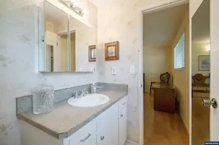 334 NE 13th Ave, Albany, OR 97321 - Photo 15