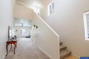 621 Jasmine Cir, Independence, OR 97351 - Photo 3