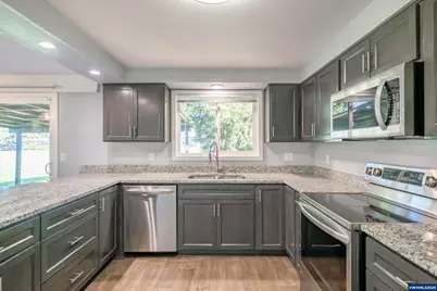 3897 Glenwood Lp SE, Salem, OR 97317 - Photo 7