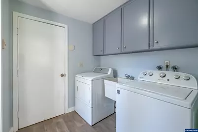 3897 Glenwood Lp SE, Salem, OR 97317 - Photo 9