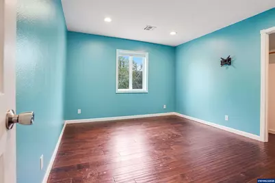 251 Fairview St, Silverton, OR 97381 - Photo 35