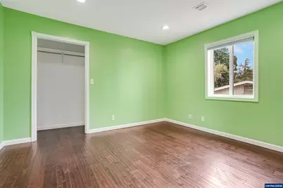 251 Fairview St, Silverton, OR 97381 - Photo 37