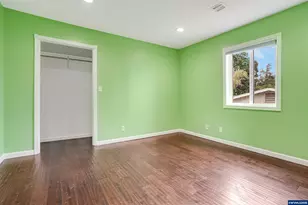 251 Fairview St, Silverton, OR 97381 - Photo 37