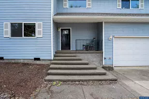 251 Fairview St, Silverton, OR 97381 - Photo 5