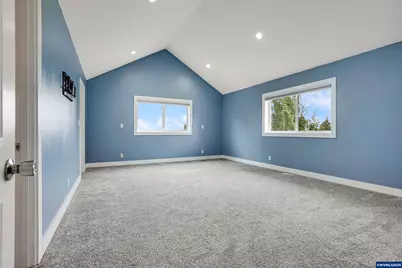 251 Fairview St, Silverton, OR 97381 - Photo 25