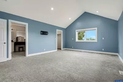 251 Fairview St, Silverton, OR 97381 - Photo 27