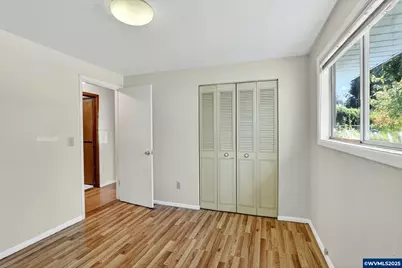 3218 West Pl, Hubbard, OR 97032 - Photo 13