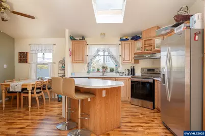 2957 W 10th St, The Dalles, OR 97058 - Photo 5