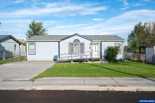 2957 W 10th St, The Dalles, OR 97058 - Photo 1