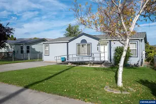 2957 W 10th St, The Dalles, OR 97058 - Photo 3