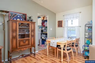 2957 W 10th St, The Dalles, OR 97058 - Photo 9