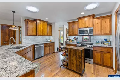 1894 Talbot Rd SE, Jefferson, OR 97352 - Photo 17