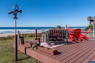 6225 NW Logan Rd, Lincoln City, OR 97367 - Photo 37