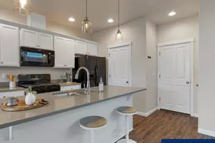 1612 SE Barberry Ave, Dallas, OR 97338 - Photo 15