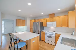 1851 Cougar Ave SW, Albany, OR 97321 - Photo 17