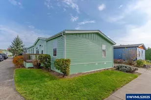 1015 Oak St, Silverton, OR 97381 - Photo 43