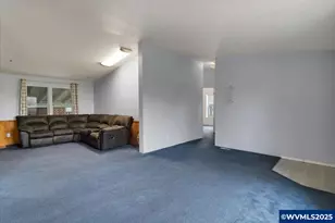 1015 Oak St, Silverton, OR 97381 - Photo 5