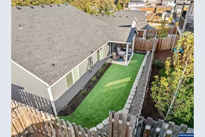 518 Sarah Renee Av SE, Salem, OR 97306 - Photo 31