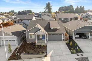518 Sarah Renee Ave SE, Salem, OR 97306 - Photo 31