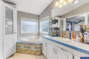 620 N Bay St, Waldport, OR 97394 - Photo 17