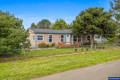 620 N Bay St, Waldport, OR 97394 - Photo 1