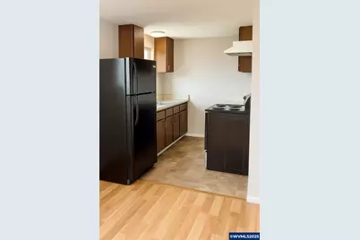 166 NE 8th St, Newport, OR 97365 - Photo 21