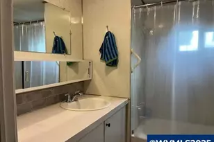 16901 SE Division St, Portland, OR 97236 - Photo 11