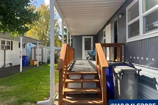 16901 SE Division St, Portland, OR 97236 - Photo 13