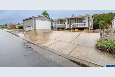 610 Vaughan (#11) Ln, Lebanon, OR 97355 - Photo 1