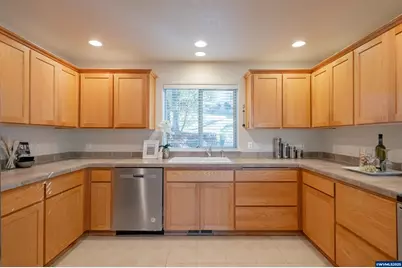 1274 Westbrook Dr NW, Salem, OR 97304 - Photo 19