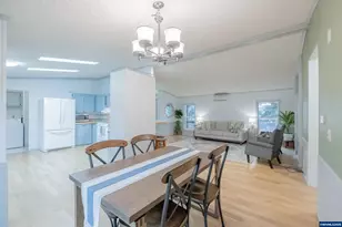 413 SW Butterfield Pl, Corvallis, OR 97333 - Photo 15