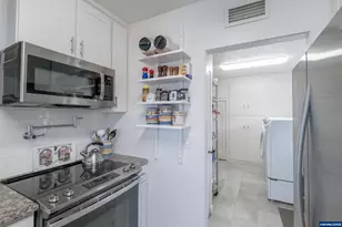 91 W Mary St, Lebanon, OR 97355 - Photo 17