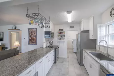 91 W Mary St, Lebanon, OR 97355 - Photo 15