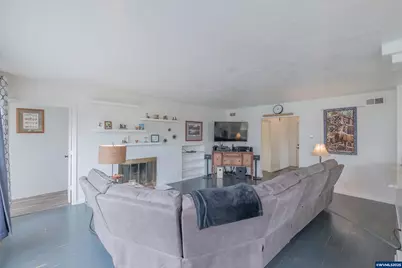 91 W Mary St, Lebanon, OR 97355 - Photo 7