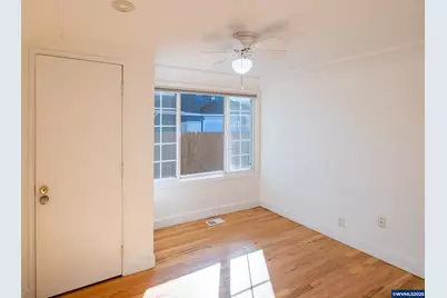 135 S 21st St, Philomath, OR 97370 - Photo 29