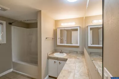 135 S 21st St, Philomath, OR 97370 - Photo 25