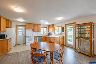 11844 Belden Dr SE, Aumsville, OR 97325 - Photo 9