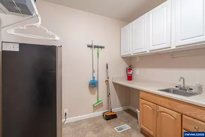 1199 N Terry #169 St, Eugene, OR 97402 - Photo 25