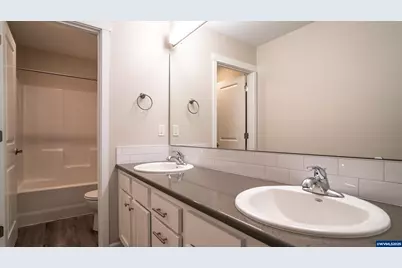 66/68 Sand Ridge (6 Total Duplexes) Ct, Lebanon, OR 97392 - Photo 19