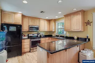 4135 NW Alder Ave, Albany, OR 97321 - Photo 9