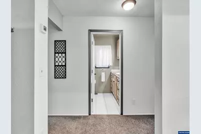 831 W Oak St, Lebanon, OR 97355 - Photo 19