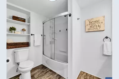 831 W Oak St, Lebanon, OR 97355 - Photo 17