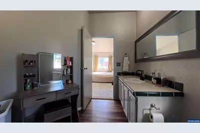 34125 E Lacomb Rd, Lebanon, OR 97355 - Photo 7