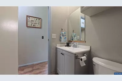 34125 E Lacomb Rd, Lebanon, OR 97355 - Photo 23