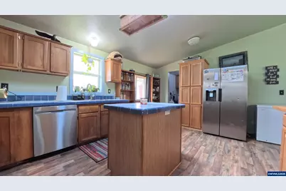 34125 E Lacomb Rd, Lebanon, OR 97355 - Photo 19