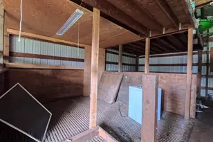 34125 E Lacomb Rd, Lebanon, OR 97355 - Photo 43