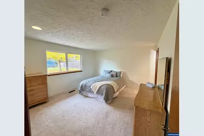 3251 Tierra Dr NE, Salem, OR 97305 - Photo 13