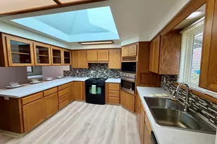 3251 Tierra Dr NE, Salem, OR 97305 - Photo 5