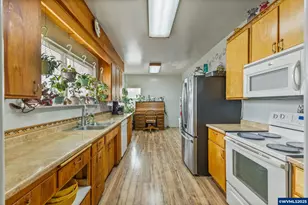 30274 Peoria Rd, Shedd, OR 97377 - Photo 7