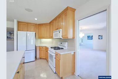 1055 Tukwila Dr, Woodburn, OR 97071 - Photo 31